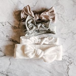Set of 4 bows